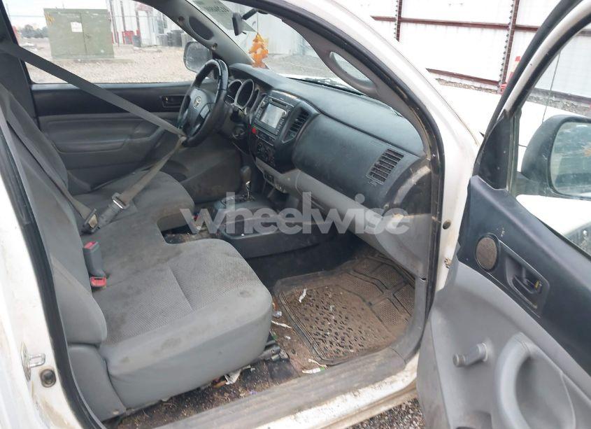 Photo 5 of 2013 Toyota Tacoma (VIN 5TFNX4CN7DX018962)