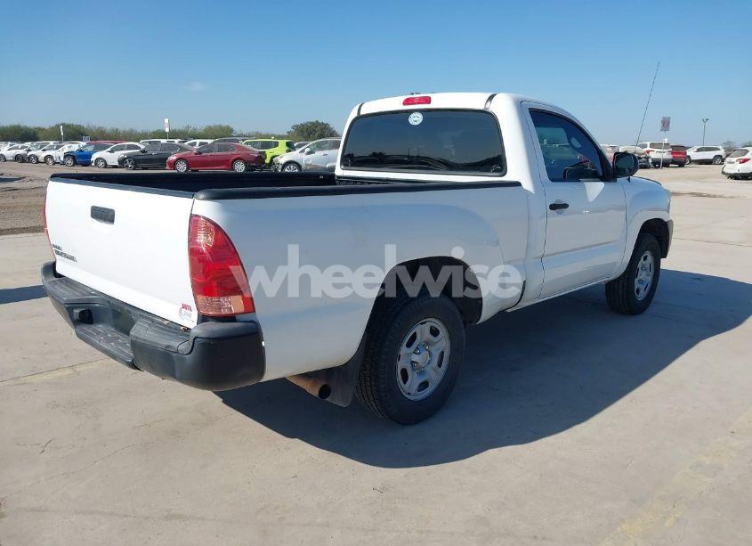 Photo 4 of 2013 Toyota Tacoma (VIN 5TFNX4CN7DX029962)
