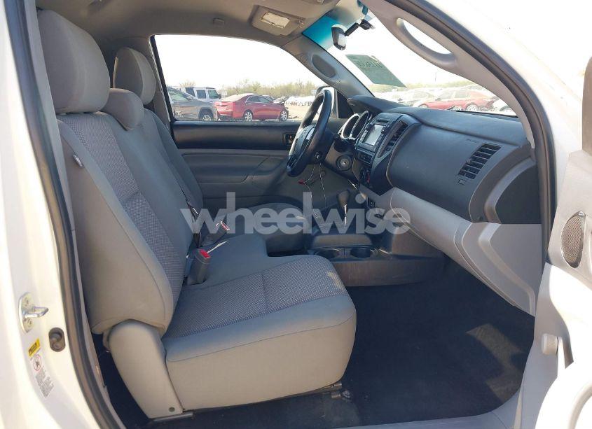 Photo 5 of 2013 Toyota Tacoma (VIN 5TFNX4CN7DX029962)