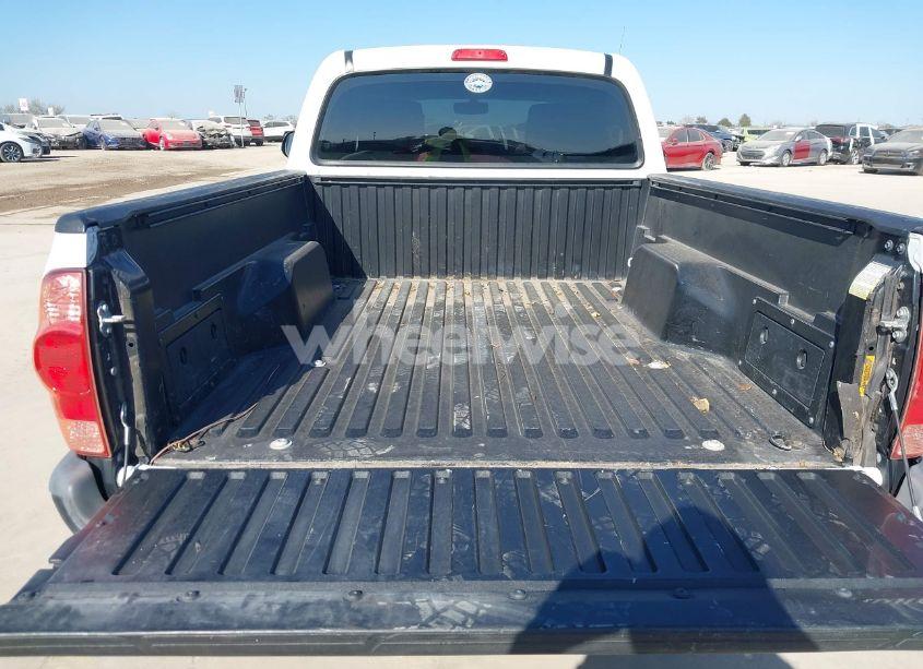 Photo 8 of 2013 Toyota Tacoma (VIN 5TFNX4CN7DX029962)