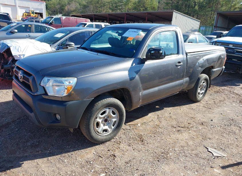 Photo 2 of 2014 Toyota Tacoma (VIN 5TFNX4CN7EX032992)