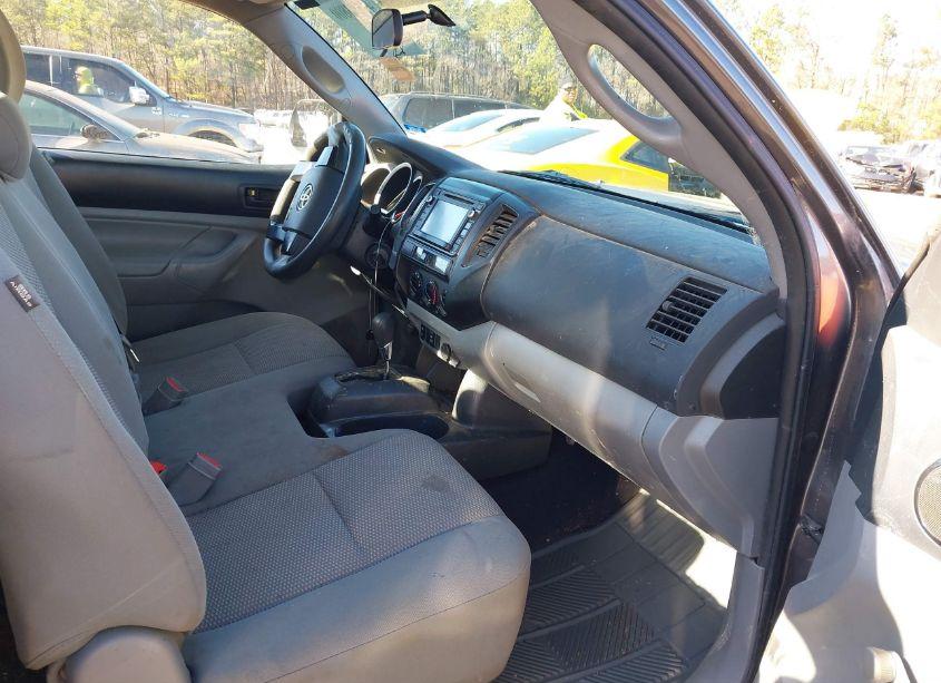 Photo 5 of 2014 Toyota Tacoma (VIN 5TFNX4CN7EX032992)