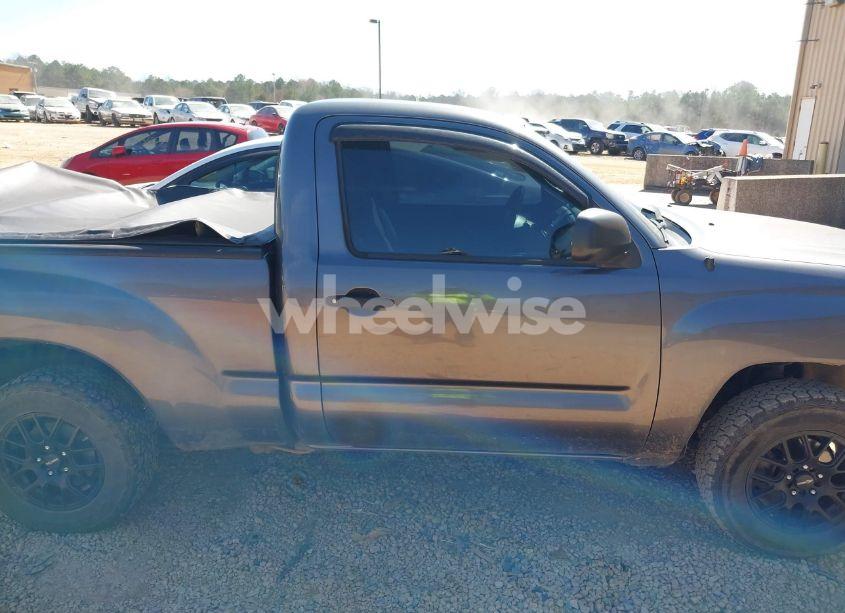 Photo 13 of 2011 Toyota Tacoma (VIN 5TFNX4CN9BX001688)