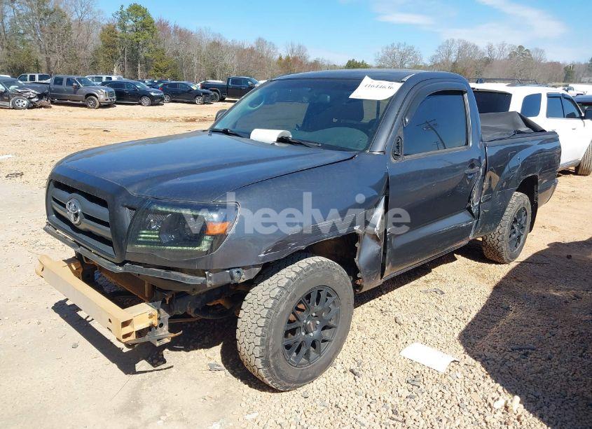 Photo 2 of 2011 Toyota Tacoma (VIN 5TFNX4CN9BX001688)