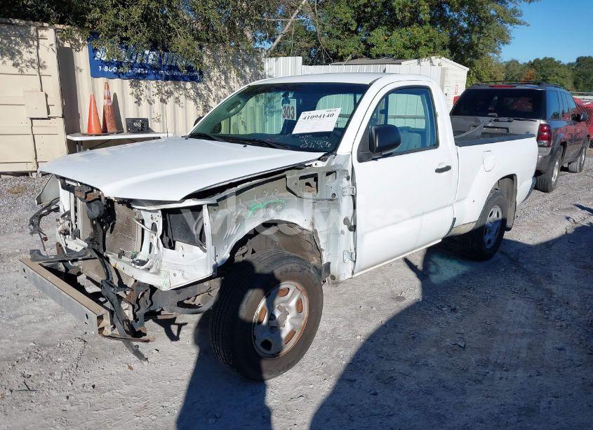 Photo 2 of 2011 Toyota Tacoma (VIN 5TFNX4CN9BX003019)