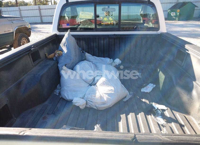 Photo 8 of 2011 Toyota Tacoma (VIN 5TFNX4CN9BX003019)