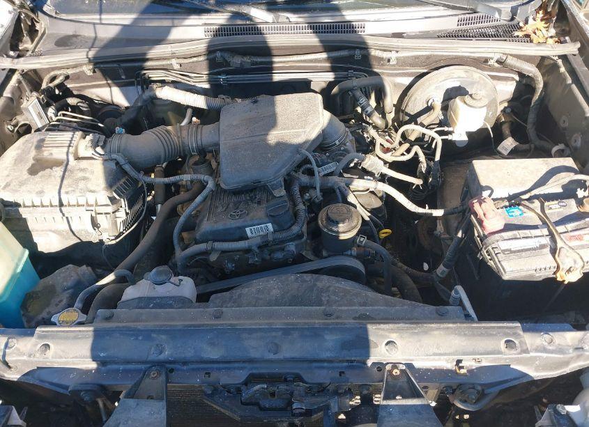 Photo 10 of 2013 Toyota Tacoma (VIN 5TFNX4CN9DX018557)