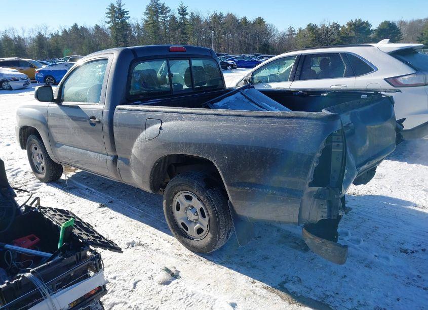 Photo 3 of 2013 Toyota Tacoma (VIN 5TFNX4CN9DX018557)