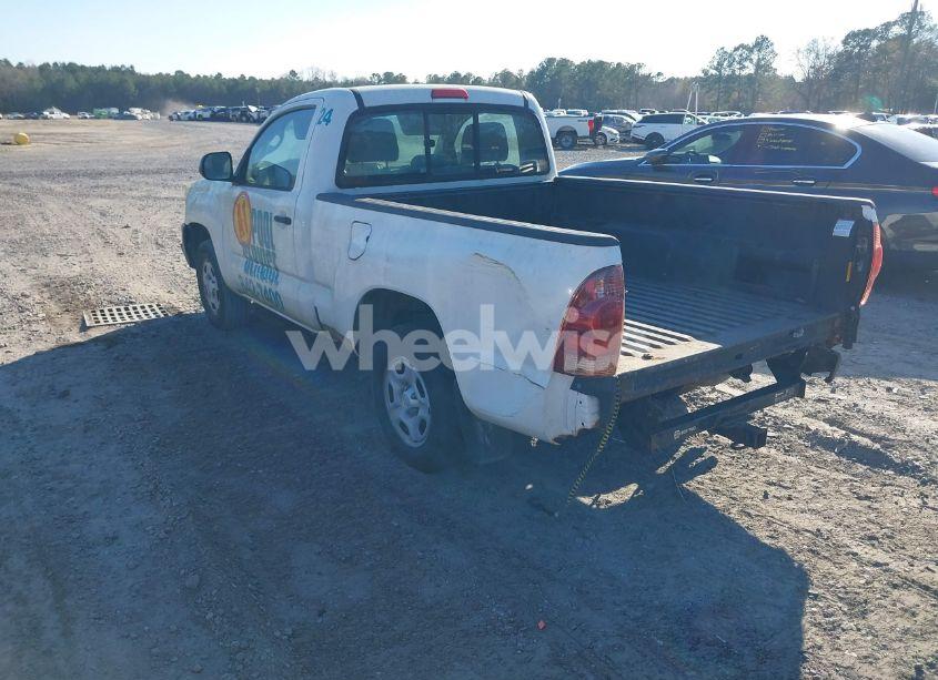 Photo 3 of 2014 Toyota Tacoma (VIN 5TFNX4CN9EX038101)