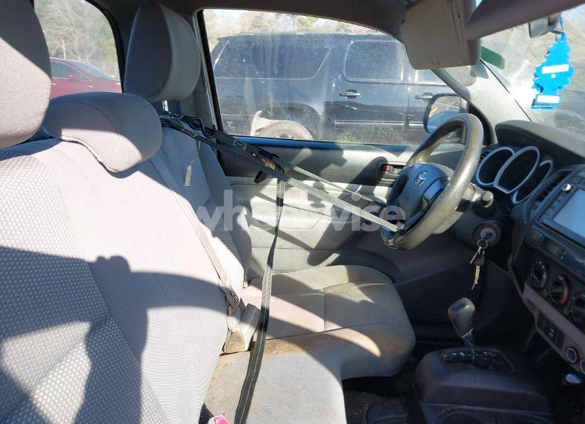 Photo 8 of 2014 Toyota Tacoma (VIN 5TFNX4CN9EX038101)
