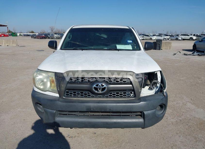 Photo 13 of 2011 Toyota Tacoma (VIN 5TFNX4CNXBX006754)