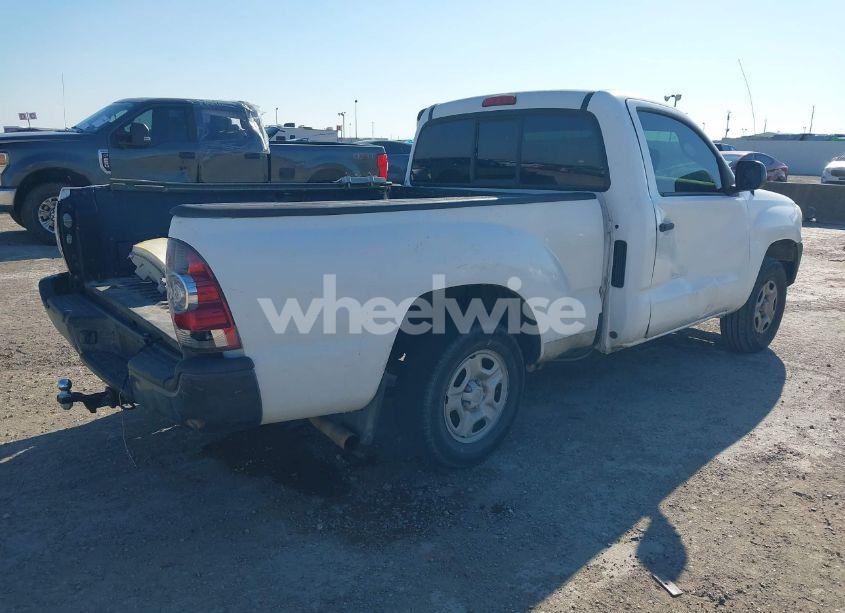 Photo 4 of 2011 Toyota Tacoma (VIN 5TFNX4CNXBX006754)