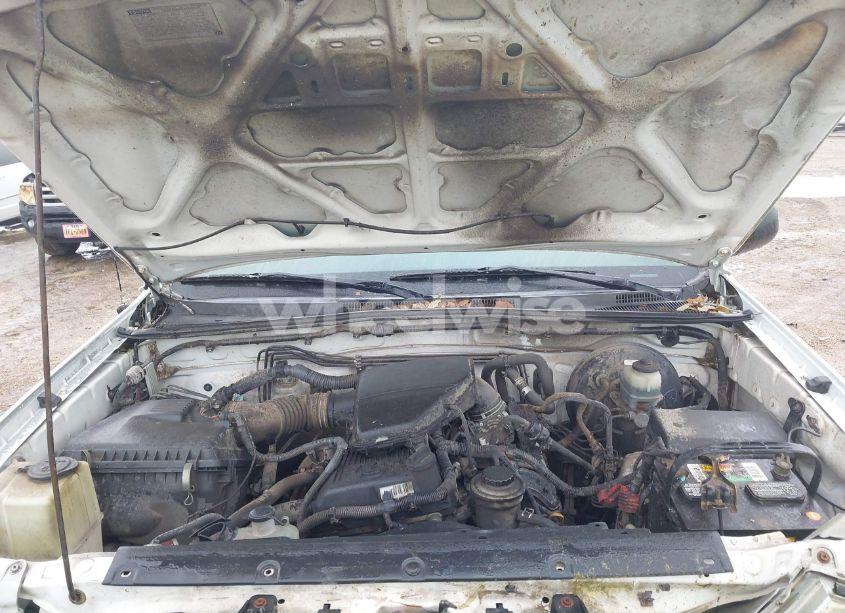 Photo 10 of 2011 Toyota Tacoma (VIN 5TFNX4CNXBX007760)