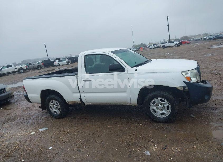 Photo 13 of 2011 Toyota Tacoma (VIN 5TFNX4CNXBX007760)
