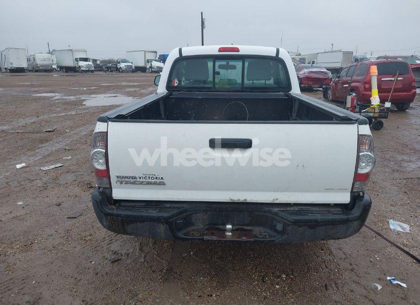 Photo 16 of 2011 Toyota Tacoma (VIN 5TFNX4CNXBX007760)