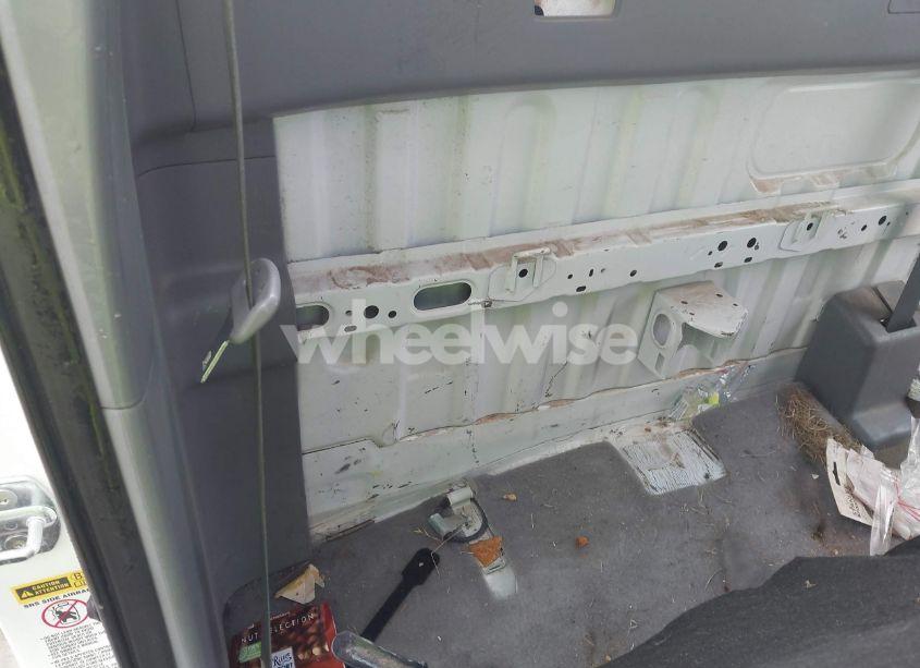 Photo 8 of 2011 Toyota Tacoma (VIN 5TFNX4CNXBX007760)
