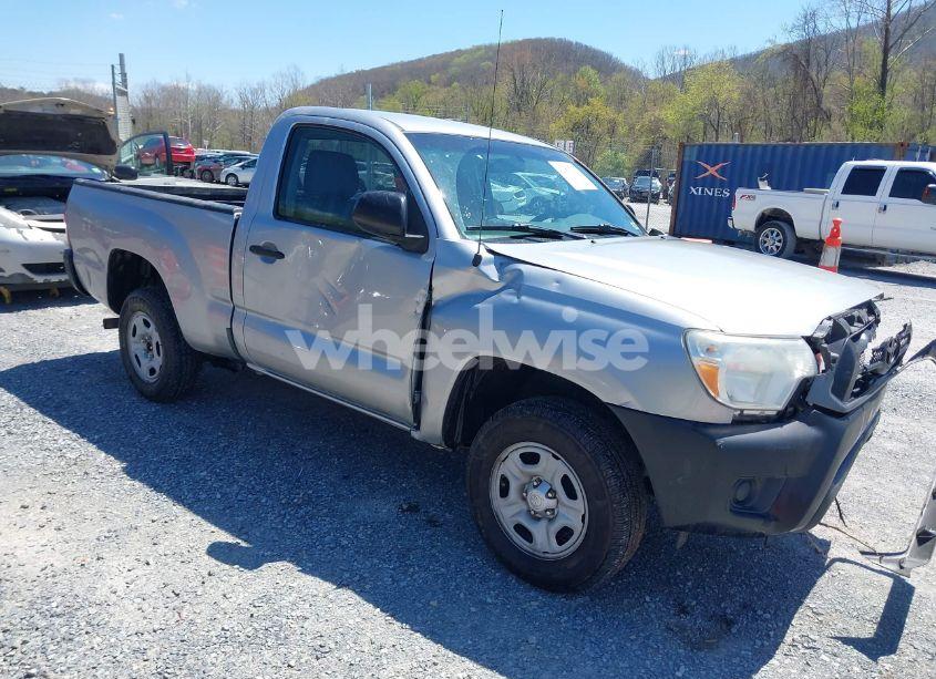 2014 Toyota Tacoma (VIN 5TFNX4CNXEX034042) main photo