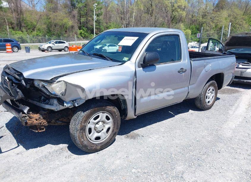 Photo 2 of 2014 Toyota Tacoma (VIN 5TFNX4CNXEX034042)
