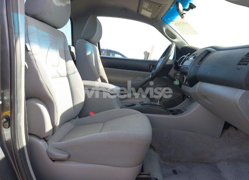 Photo 5 of 2011 Toyota Tacoma (VIN 5TFPX4EN0BX005358)