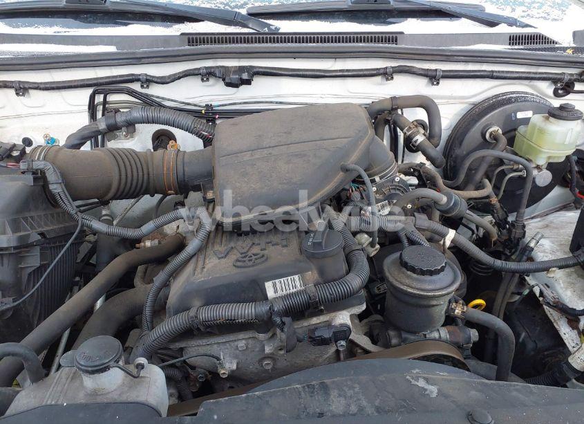 Photo 10 of 2011 Toyota Tacoma (VIN 5TFPX4EN1BX005305)