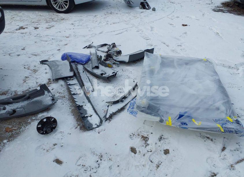 Photo 12 of 2011 Toyota Tacoma (VIN 5TFPX4EN1BX005305)
