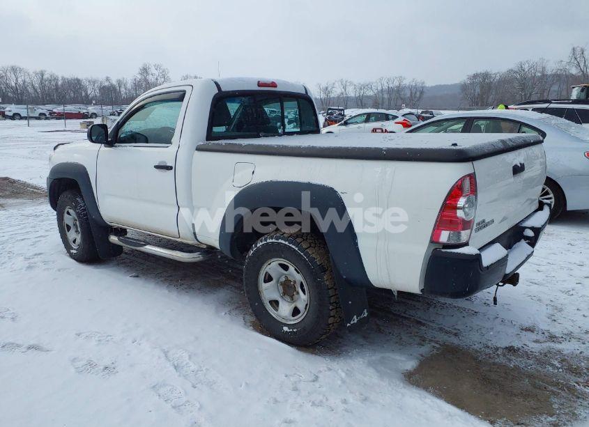 Photo 3 of 2011 Toyota Tacoma (VIN 5TFPX4EN1BX005305)