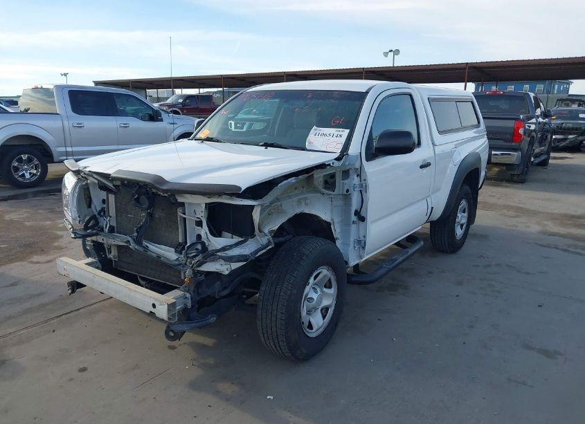 Photo 2 of 2011 Toyota Tacoma (VIN 5TFPX4EN6BX004103)