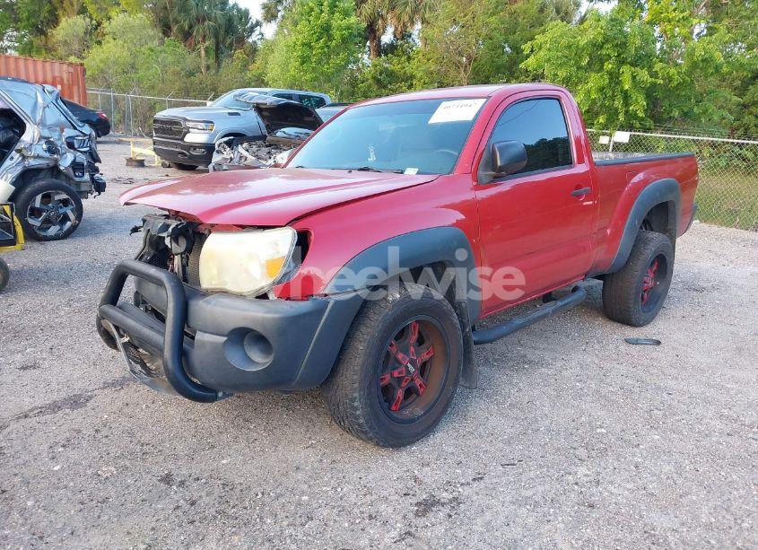 Photo 2 of 2011 Toyota Tacoma (VIN 5TFPX4EN7BX004756)