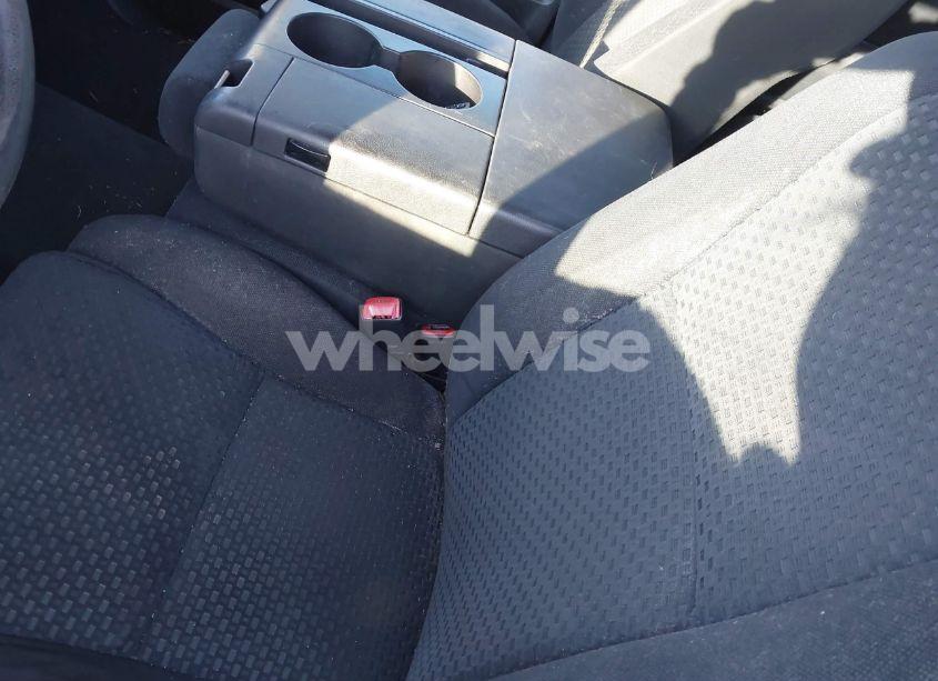 Photo 20 of 2010 Toyota Tundra GRADE 4.6L V8 (VIN 5TFRM5F10AX006754)