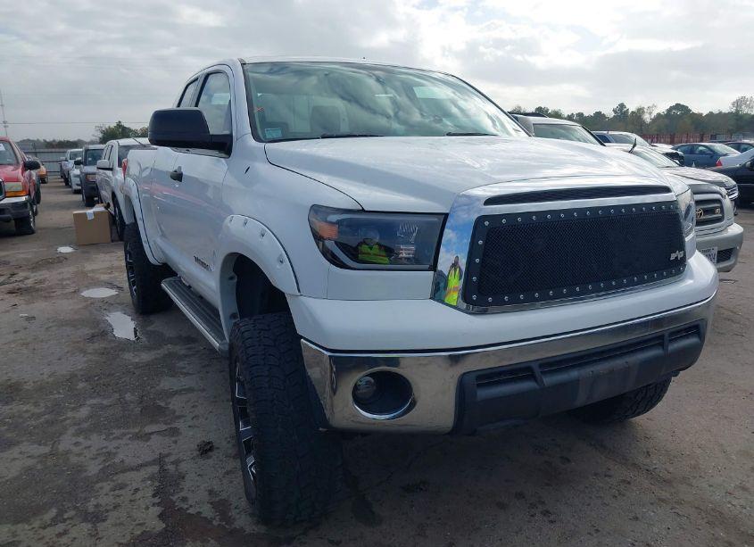 2011 Toyota Tundra GRADE 4.6L V8 (VIN 5TFRM5F10BX025225) main photo