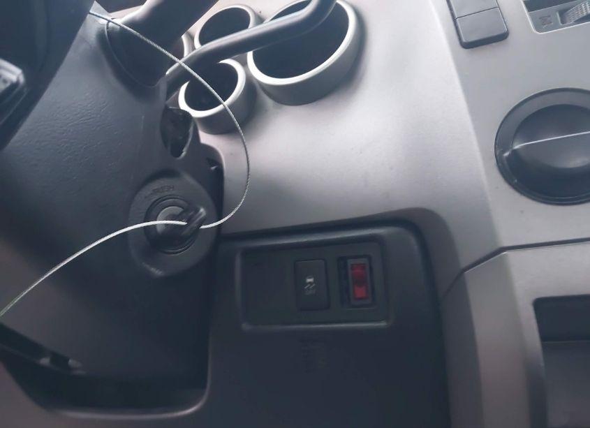 Photo 11 of 2011 Toyota Tundra GRADE 4.6L V8 (VIN 5TFRM5F10BX025225)