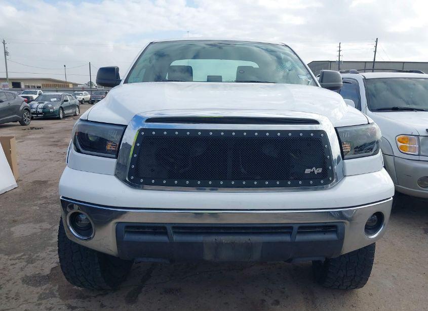 Photo 12 of 2011 Toyota Tundra GRADE 4.6L V8 (VIN 5TFRM5F10BX025225)