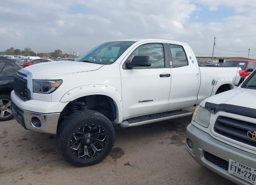 Photo 14 of 2011 Toyota Tundra GRADE 4.6L V8 (VIN 5TFRM5F10BX025225)