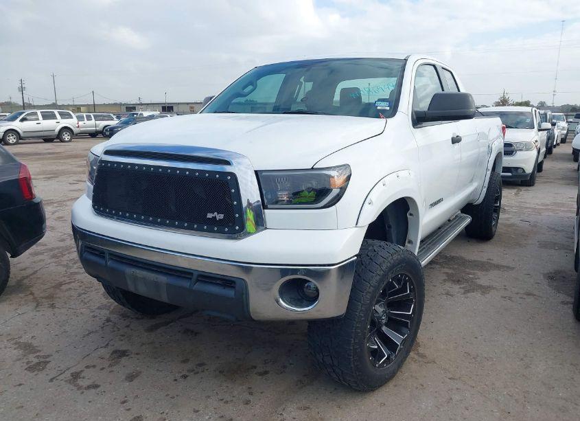 Photo 2 of 2011 Toyota Tundra GRADE 4.6L V8 (VIN 5TFRM5F10BX025225)