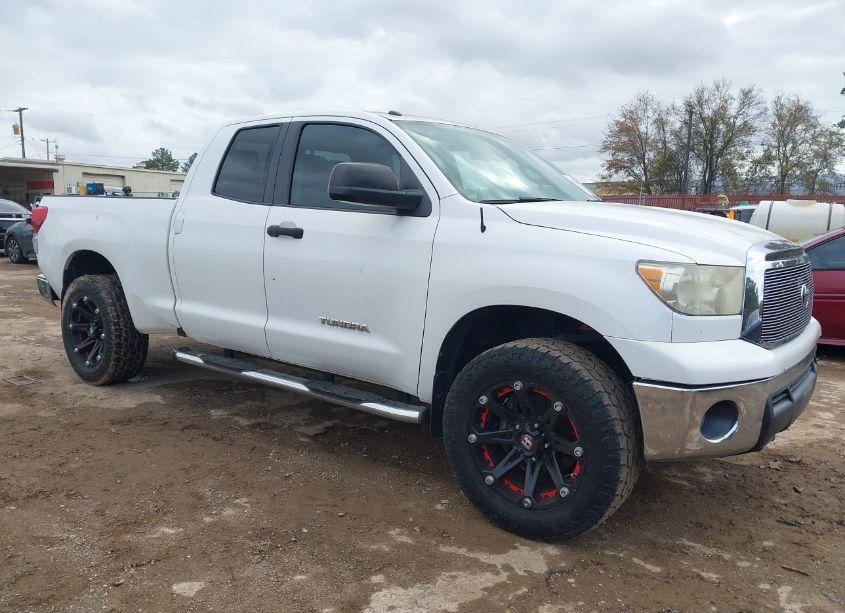2013 Toyota Tundra GRADE 4.6L V8 (VIN 5TFRM5F10DX063055) main photo