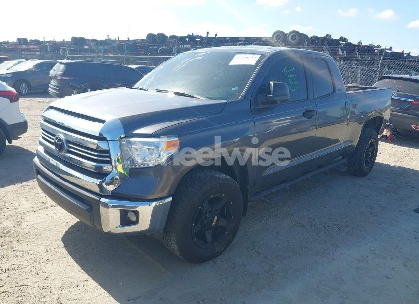 Photo 2 of 2017 Toyota Tundra SR5 4.6L V8 (VIN 5TFRM5F10HX121218)