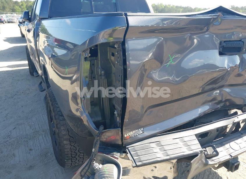 Photo 6 of 2017 Toyota Tundra SR5 4.6L V8 (VIN 5TFRM5F10HX121218)