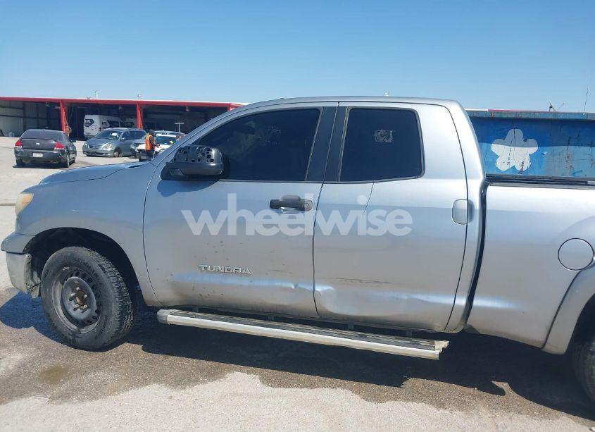 Photo 14 of 2010 Toyota Tundra GRADE 4.6L V8 (VIN 5TFRM5F11AX019089)