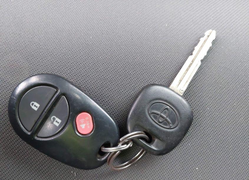 Photo 11 of 2017 Toyota Tundra SR5 4.6L V8 (VIN 5TFRM5F12HX122323)