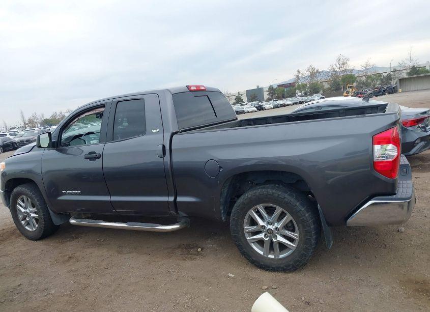 Photo 14 of 2017 Toyota Tundra SR5 4.6L V8 (VIN 5TFRM5F12HX122323)