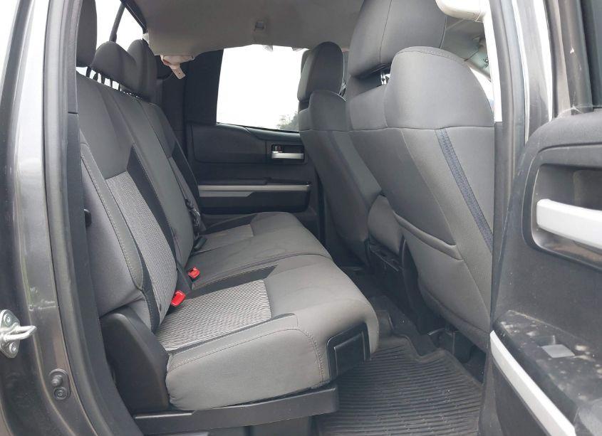 Photo 8 of 2017 Toyota Tundra SR5 4.6L V8 (VIN 5TFRM5F12HX122323)