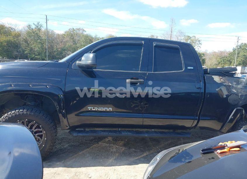 Photo 13 of 2018 Toyota Tundra SR5 4.6L V8 (VIN 5TFRM5F12JX129889)