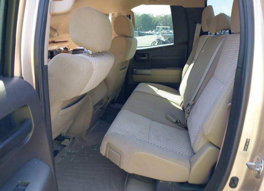 Photo 8 of 2010 Toyota Tundra GRADE 4.6L V8 (VIN 5TFRM5F13AX001399)