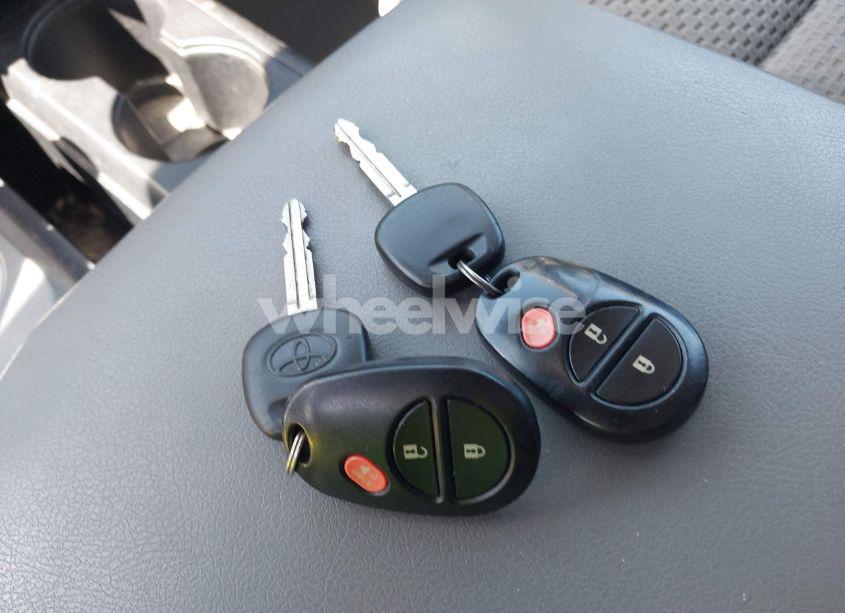 Photo 11 of 2011 Toyota Tundra GRADE 4.6L V8 (VIN 5TFRM5F13BX022089)