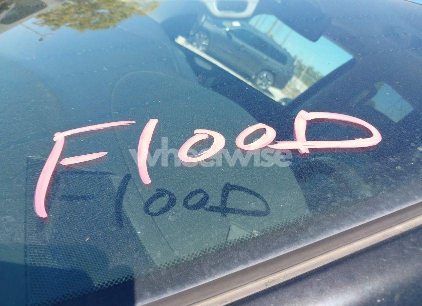 Photo 6 of 2011 Toyota Tundra GRADE 4.6L V8 (VIN 5TFRM5F13BX022089)