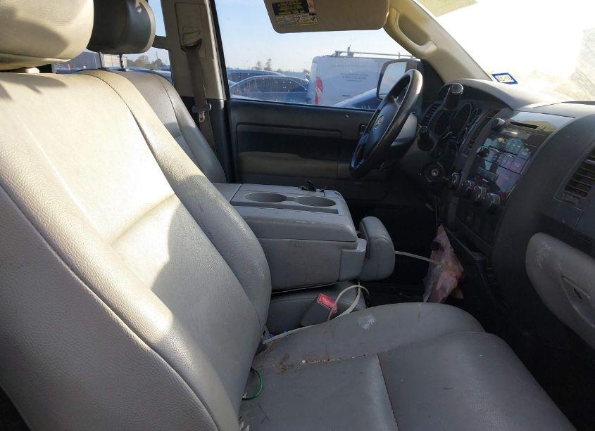 Photo 5 of 2012 Toyota Tundra GRADE 4.6L V8 (VIN 5TFRM5F13CX048659)