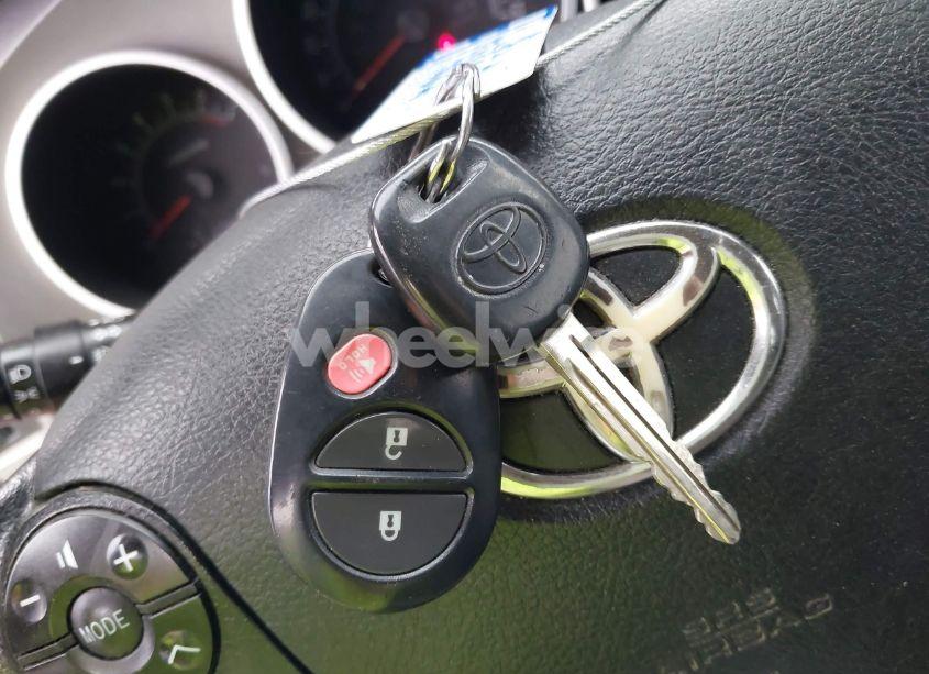 Photo 11 of 2013 Toyota Tundra GRADE 4.6L V8 (VIN 5TFRM5F13DX057900)