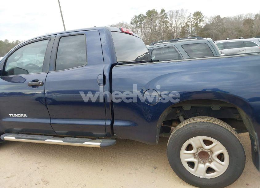 Photo 14 of 2011 Toyota Tundra GRADE 4.6L V8 (VIN 5TFRM5F14BX025034)