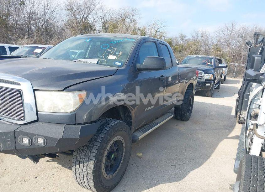 Photo 2 of 2012 Toyota Tundra GRADE 4.6L V8 (VIN 5TFRM5F14CX037251)