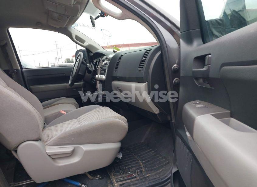 Photo 5 of 2012 Toyota Tundra GRADE 4.6L V8 (VIN 5TFRM5F14CX037251)